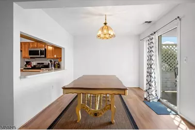 62 Amethyst Ln, Paterson, NJ 07501 - Photo 7