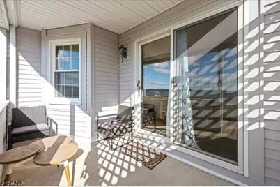 62 Amethyst Ln, Paterson, NJ 07501 - Photo 19