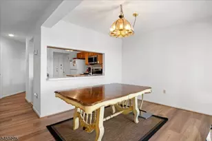 62 Amethyst Ln, Paterson, NJ 07501 - Photo 9