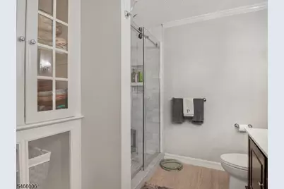 8613 Brittany Dr, Wayne, NJ 07470 - Photo 21