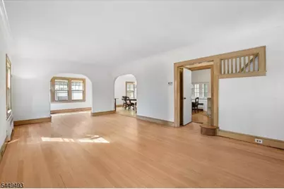 45 Undercliff Rd, Millburn, NJ 07041 - Photo 9