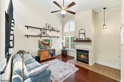 56 Bentley Ct, Bedminster Township, NJ 07921 - Photo 7