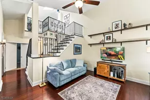 56 Bentley Ct, Bedminster Township, NJ 07921 - Photo 3