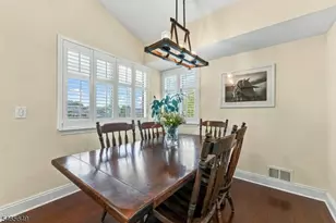 56 Bentley Ct, Bedminster Township, NJ 07921 - Photo 11