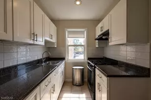 725 Joralemon St, Belleville Twp., NJ 07109 - Photo 5