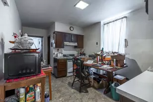 83 E Centre St, Nutley, NJ 07110 - Photo 15