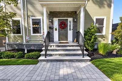 11 Tulip Ct, Kenilworth, NJ 07033 - Photo 5