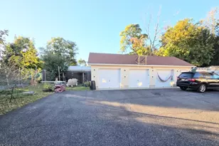 31 Meade St, West Orange Township, NJ 07052 - Photo 9