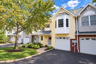 28 Angela Way, Berkeley Heights Township, NJ 07922 - Photo 1