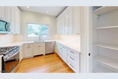 182 A East 25th St, Paterson, NJ 07514 - Photo 9
