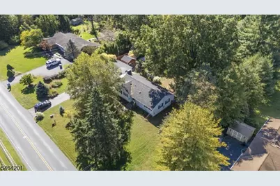 16 Dayton Rd, Raritan Township, NJ 08822 - Photo 3
