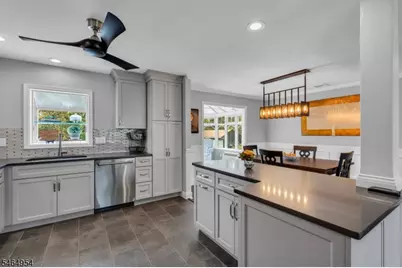 137 Perryville Rd, Union Township, NJ 08827 - Photo 17