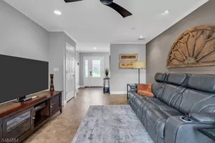 137 Perryville Rd, Union Township, NJ 08827 - Photo 7