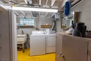 1356 Lambert St, Rahway, NJ 07065 - Photo 27