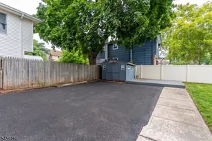 1356 Lambert St, Rahway, NJ 07065 - Photo 29