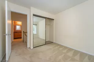 4 Danbury Ct, Bedminster Township, NJ 07921 - Photo 9