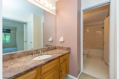 4 Danbury Ct, Bedminster Township, NJ 07921 - Photo 5