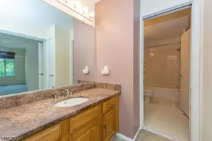 4 Danbury Ct, Bedminster Township, NJ 07921 - Photo 5