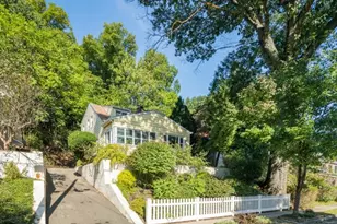 18 Halsted St, Verona, NJ 07044 - Photo 7