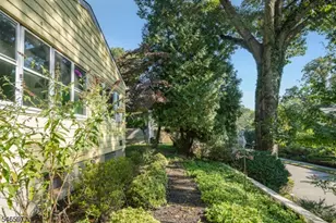 18 Halsted St, Verona, NJ 07044 - Photo 35