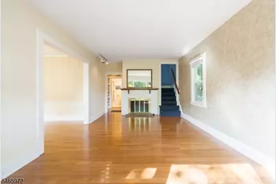 18 Halsted St, Verona, NJ 07044 - Photo 11