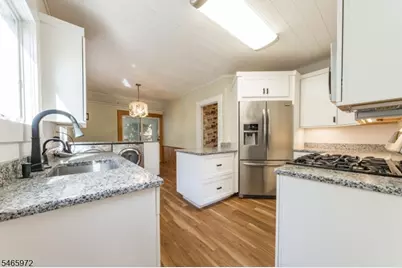 18 Halsted St, Verona, NJ 07044 - Photo 3