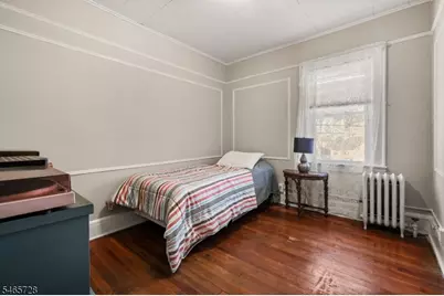 646 E 2nd Ave, Roselle, NJ 07203 - Photo 15