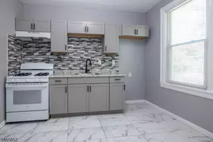 315 Pearsall Ave, Jersey City, NJ 07305 - Photo 3