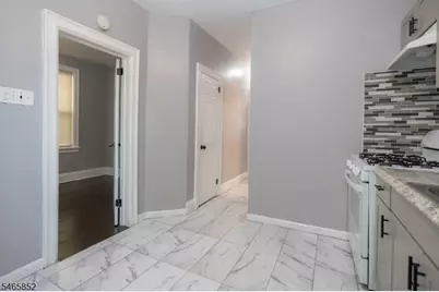 315 Pearsall Ave, Jersey City, NJ 07305 - Photo 5