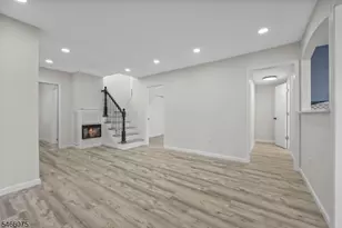 728 Glen Rd, Sparta Township, NJ 07871 - Photo 5