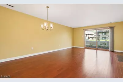 265 Hampshire Dr, Plainsboro Township, NJ 08536 - Photo 5