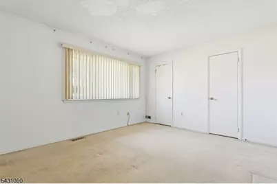 265 Hampshire Dr, Plainsboro Township, NJ 08536 - Photo 13
