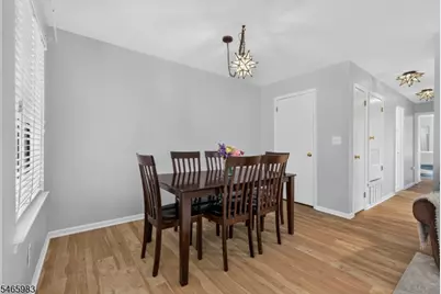 76 Encampment Dr, Bedminster Township, NJ 07921 - Photo 5