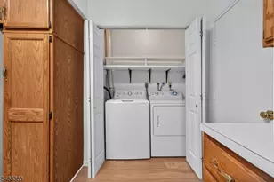 76 Encampment Dr, Bedminster Township, NJ 07921 - Photo 9