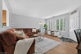 76 Encampment Dr, Bedminster Township, NJ 07921 - Photo 3