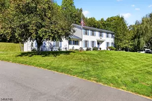 27 Edgemere Terrace, Washington Township, NJ 07882 - Photo 3