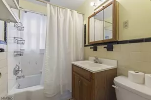 1118 W Henry St, Linden, NJ 07036 - Photo 23