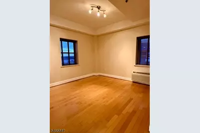 70 S Munn Ave #1008, East Orange, NJ 07018 - Photo 7