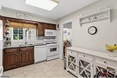 27 Salem Dr, Hanover Township, NJ 07981 - Photo 13
