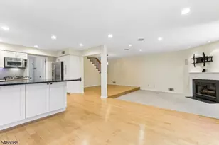 28 Raven Dr, Morris Township, NJ 07960 - Photo 5