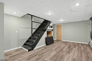 235 Parkside Ave, Pohatcong Township, NJ 08865 - Photo 23