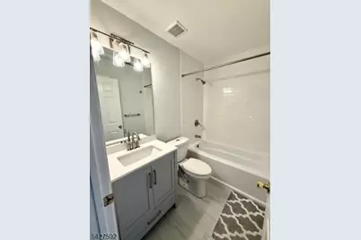111 Columbus Dr, Franklin Township, NJ 08823 - Photo 21