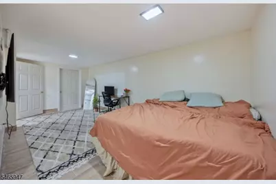 14 Farmingdale Ave, Bloomfield, NJ 07003 - Photo 23