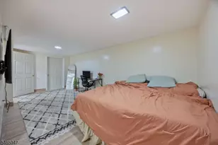 14 Farmingdale Ave, Bloomfield, NJ 07003 - Photo 23