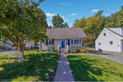 14 Farmingdale Ave, Bloomfield, NJ 07003 - Photo 1