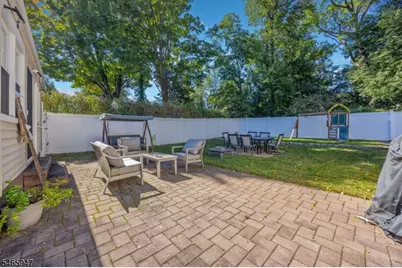 14 Farmingdale Ave, Bloomfield, NJ 07003 - Photo 27