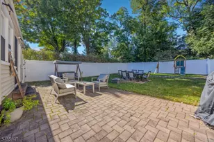 14 Farmingdale Ave, Bloomfield, NJ 07003 - Photo 27