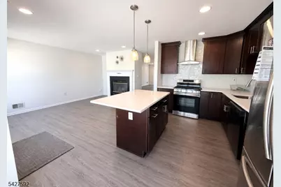 111 Columbus Dr #111, Franklin Township, NJ 08823 - Photo 7