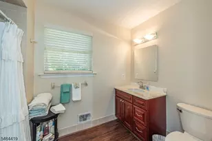 8 Birdseye Cir, Wayne, NJ 07470 - Photo 17