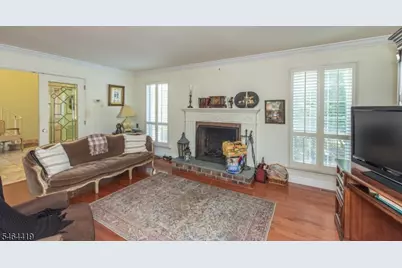 8 Birdseye Cir, Wayne, NJ 07470 - Photo 9